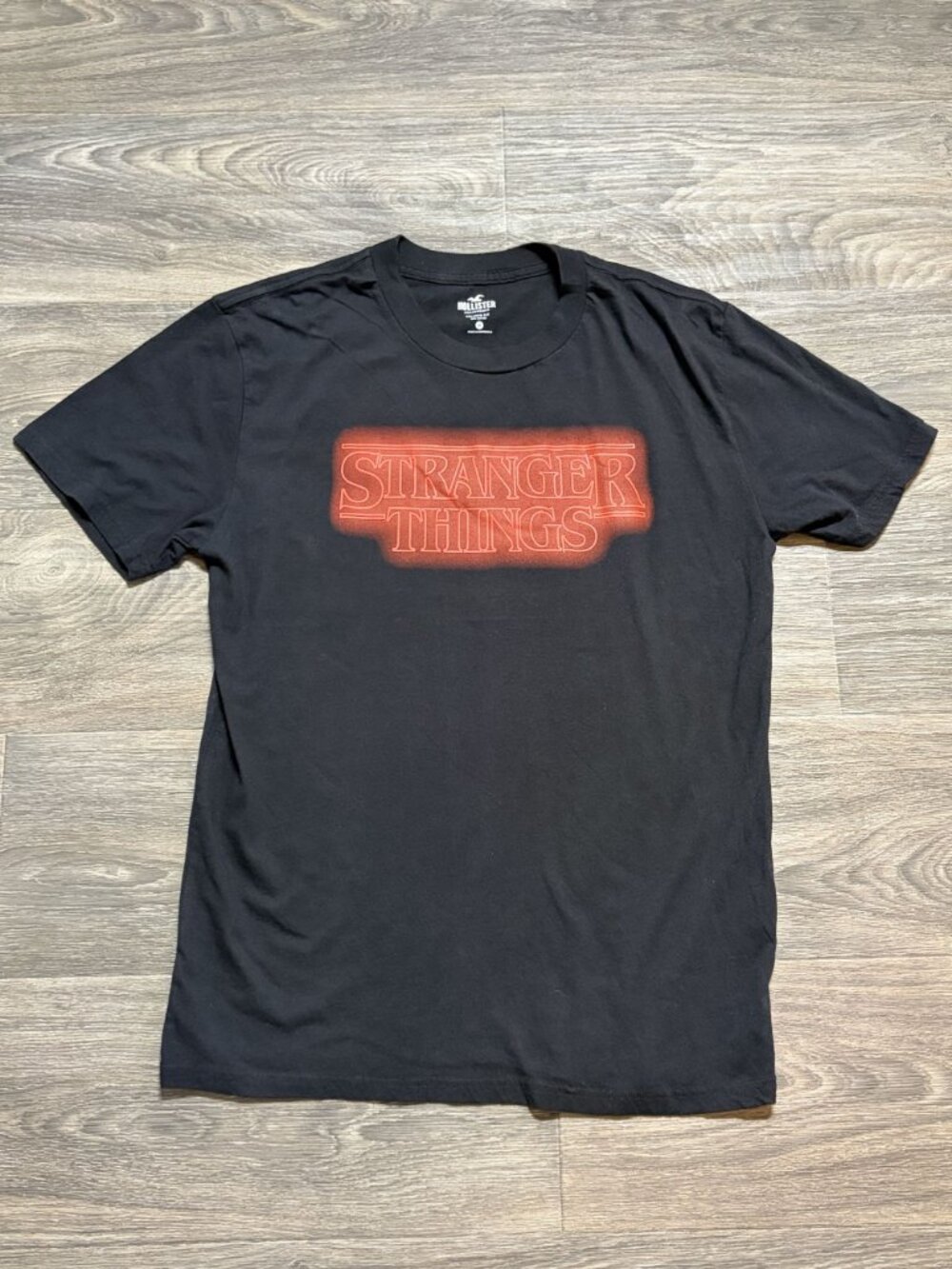 Hollister Stranger Things Black Short-Sleeve Graphic T-Shirt Medium Relaxed Fit